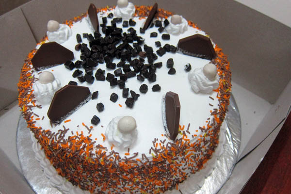 April Fools birthday cake in Kirkuk